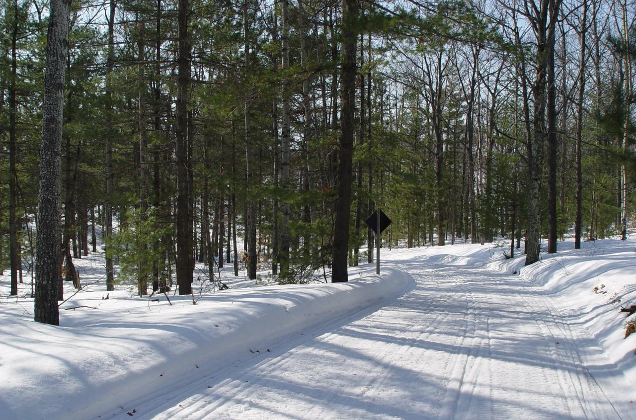 Black Mountain Recreational Area Vacation Rental Cheboygan Room photo